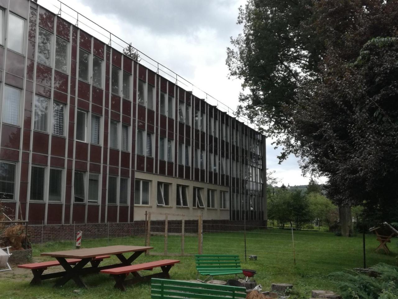 Hotel Hlaska Zlenice ภายนอก รูปภาพ